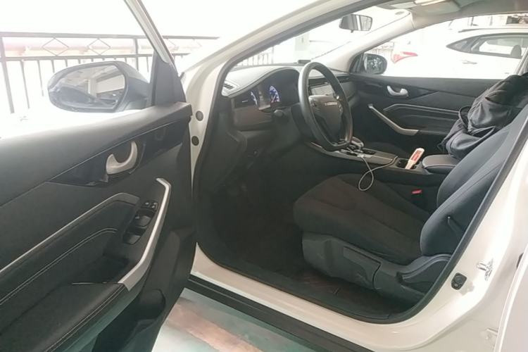Used Venucia D60EV 2023 PLUS Comfort Edition SI Model Driver Seat