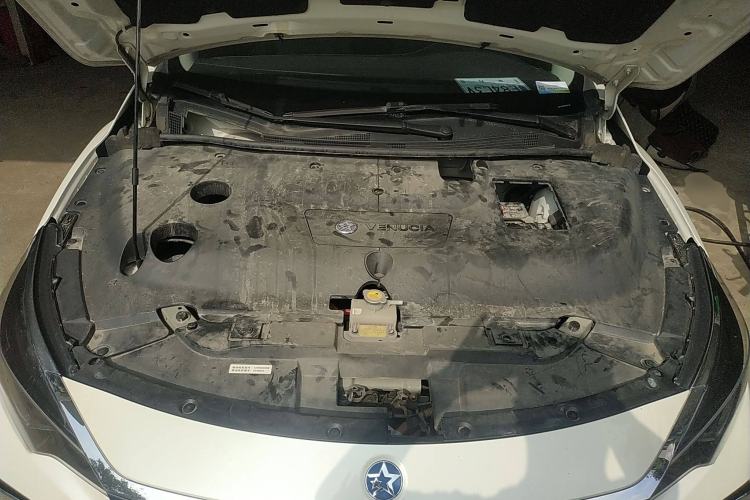 Used Venucia D60EV 2023 PLUS Comfort Edition SI Model Engine Bay