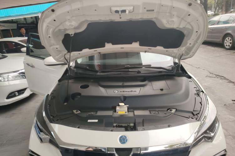 Used Venucia D60EV 2023 PLUS Comfort Edition SI Model Engine Bay