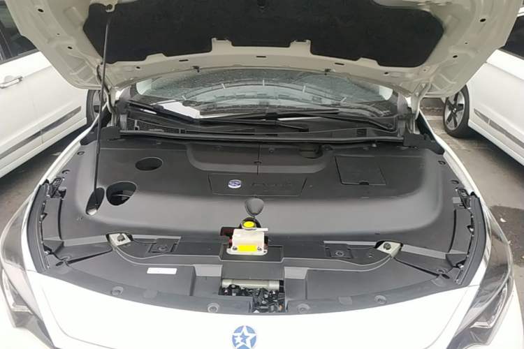 Used Venucia D60EV 2023 PLUS Comfort Edition SI Model Engine Bay