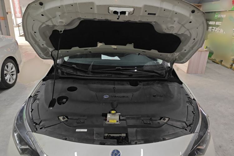 Used Venucia D60EV 2023 PLUS Comfort Edition RJ Model Engine Bay