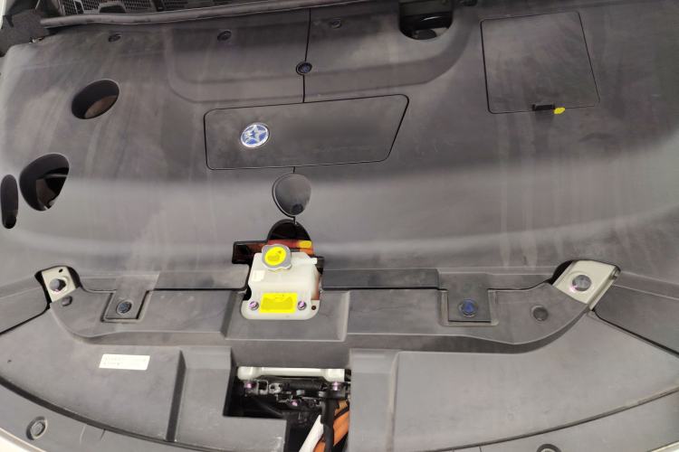 Used Venucia D60EV 2023 PLUS Comfort Edition SI Model Engine Bay