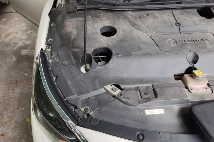 Used Venucia D60EV 2023 PLUS Comfort Edition CI Model Engine Bay Right