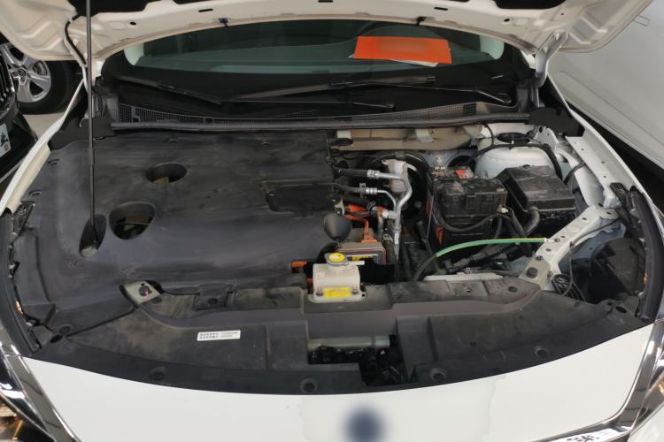 Used Venucia D60EV 2023 PLUS Comfort Edition CI Model Engine Bay