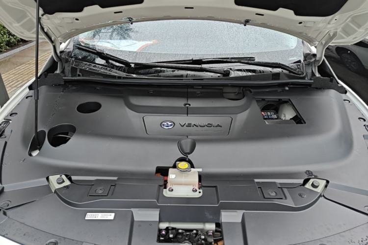 Used Venucia D60EV 2023 PLUS Comfort Edition SI Model Engine Bay