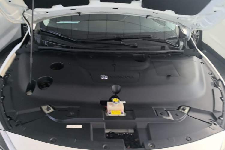 Used Venucia D60EV 2023 PLUS Comfort Edition RJ Model Engine Bay