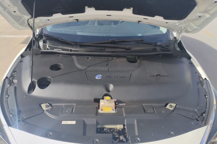 Used Venucia D60EV 2023 PLUS Comfort Edition SI Model Engine Bay