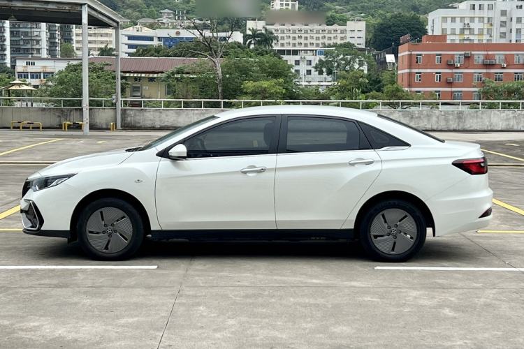 Used Venucia D60EV 2023 PLUS Comfort Edition SI Model Exterior 2
