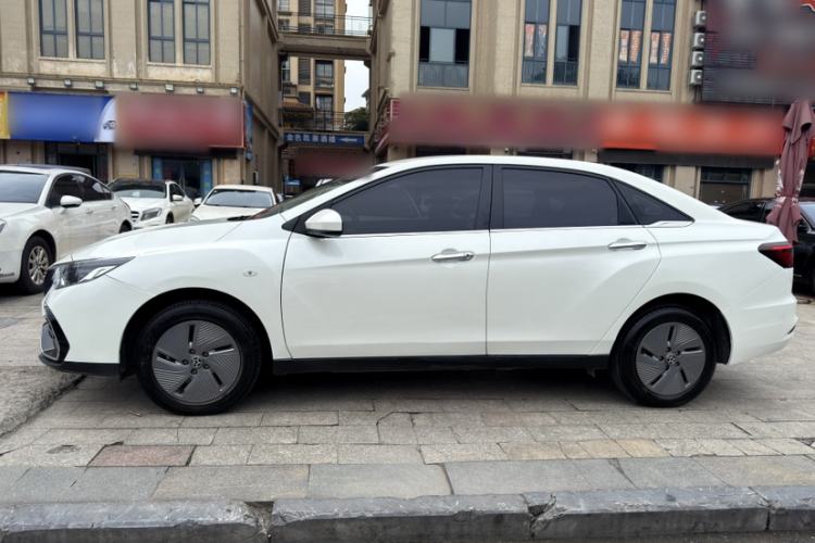 Used Venucia D60EV 2023 PLUS Comfort Edition SI Model+ Exterior 2