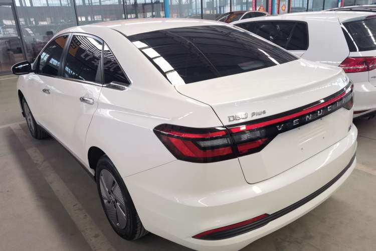 Used Venucia D60EV 2023 PLUS Comfort Edition SI Model Exterior 3