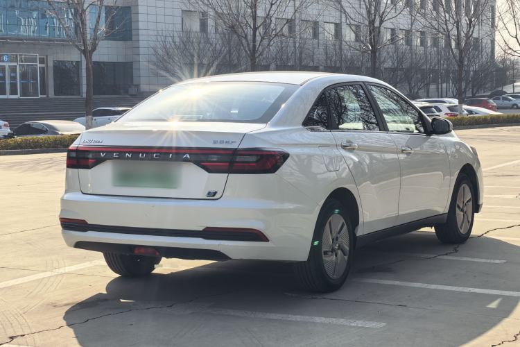 Used Venucia D60EV 2023 PLUS Comfort Edition SI Model Exterior 3
