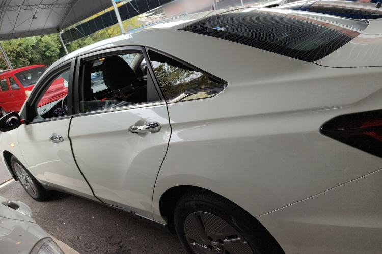 Used Venucia D60EV 2023 PLUS Comfort Edition SI Model Exterior 3