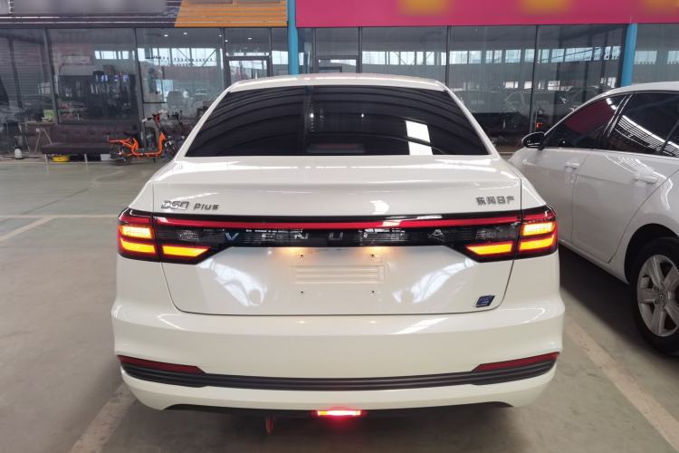 Used Venucia D60EV 2023 PLUS Comfort Edition SI Model Exterior 4