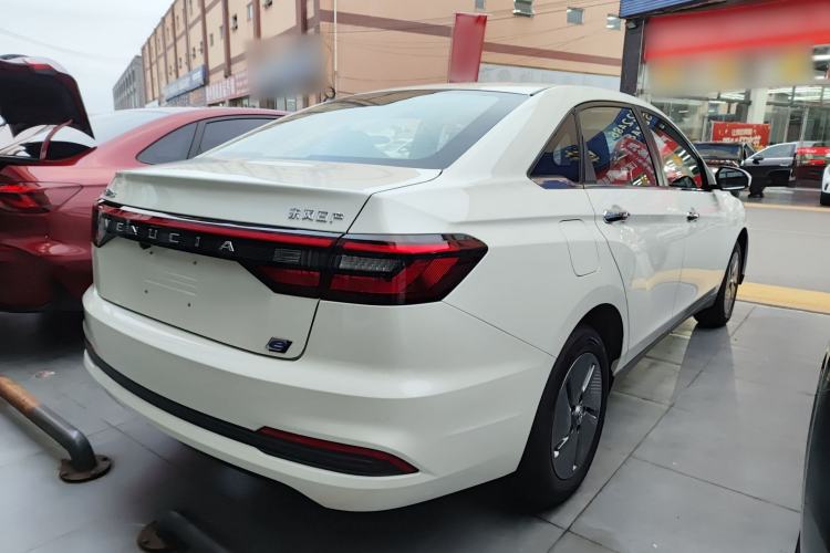 Used Venucia D60EV 2023 PLUS Comfort Edition SI Model Exterior 5