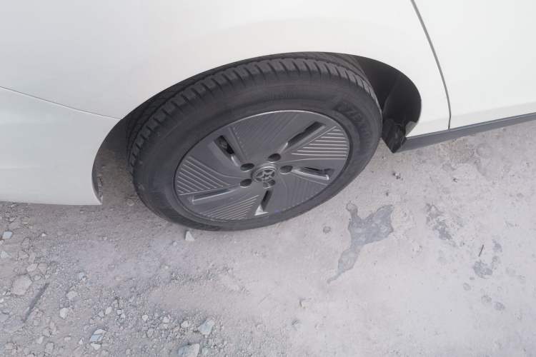 Used Venucia D60EV 2023 PLUS Comfort Edition SI Model Exterior 8