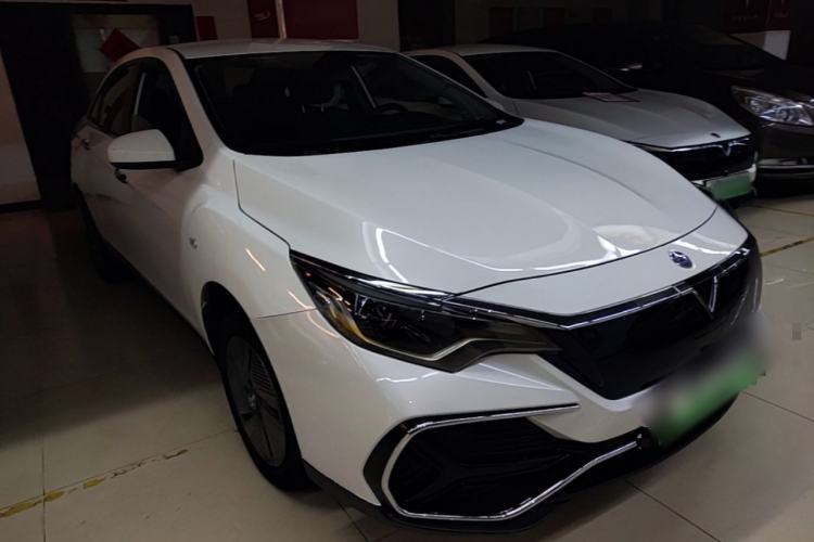 Used Venucia D60EV 2023 PLUS Comfort Edition SI Model Front Right 45 Deg