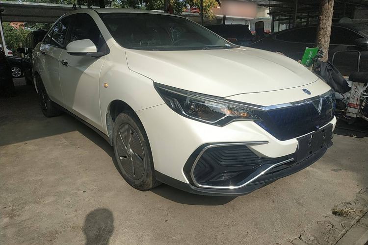 Used Venucia D60EV 2023 PLUS Comfort Edition SI Model Front Right 45 Deg