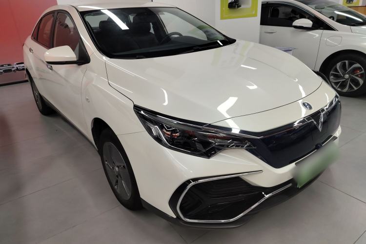 Used Venucia D60EV 2023 PLUS Comfort Edition SI Model Front Right 45 Deg