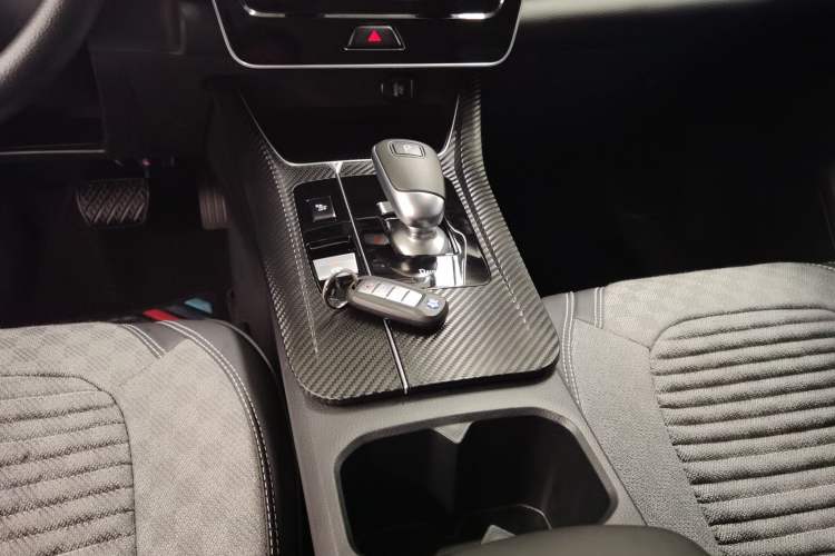Used Venucia D60EV 2023 PLUS Comfort Edition SI Model Gear Lever