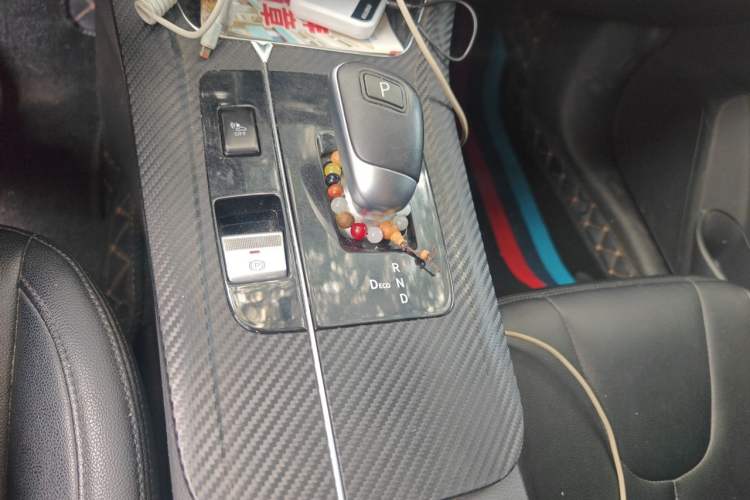 Used Venucia D60EV 2023 PLUS Comfort Edition RJ Model Gear Lever