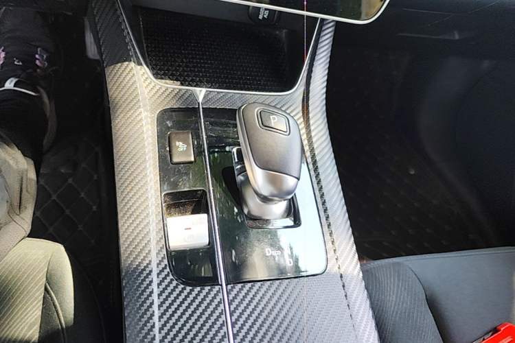 Used Venucia D60EV 2023 PLUS Comfort Edition RJ Model Gear Lever