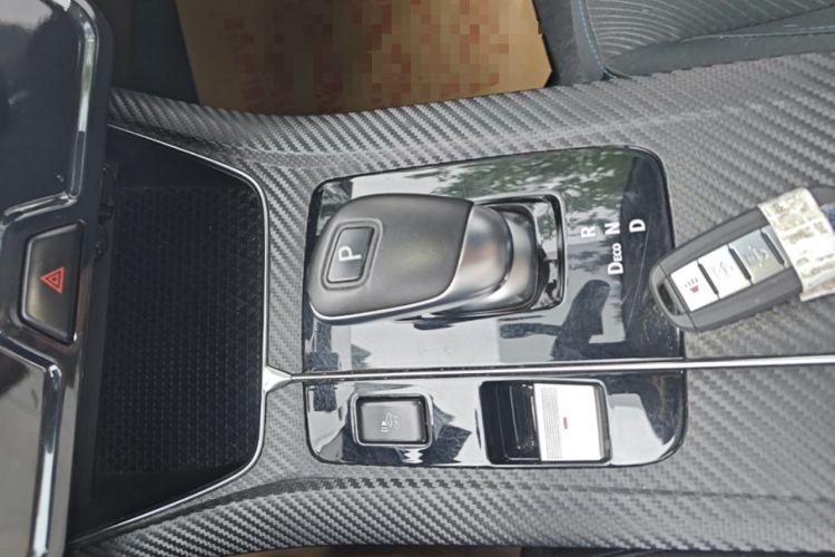 Used Venucia D60EV 2023 PLUS Comfort Edition SI Model Gear Lever