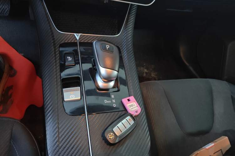 Used Venucia D60EV 2023 PLUS Comfort Edition RJ Model Gear Lever
