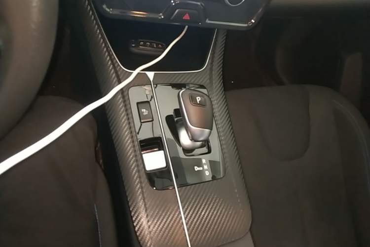 Used Venucia D60EV 2023 PLUS Comfort Edition SI Model Gear Lever