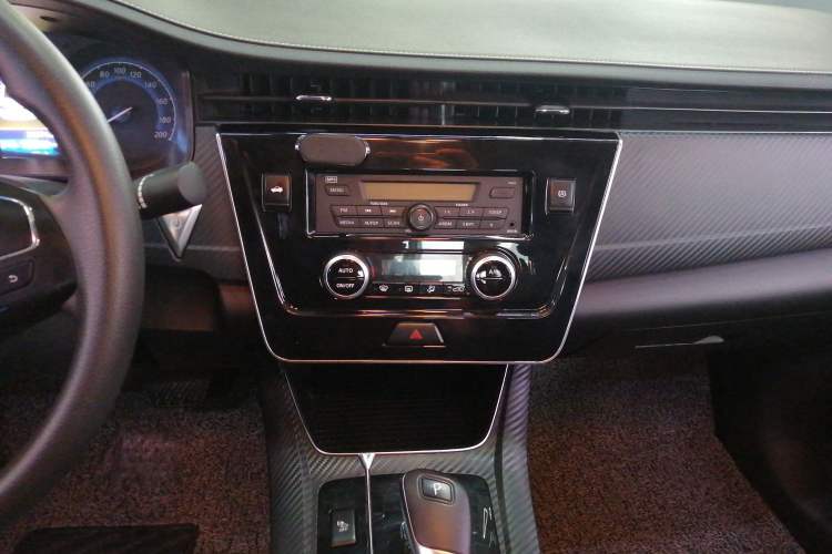 Used Venucia D60EV 2023 PLUS Comfort Edition SI Model Interior 5