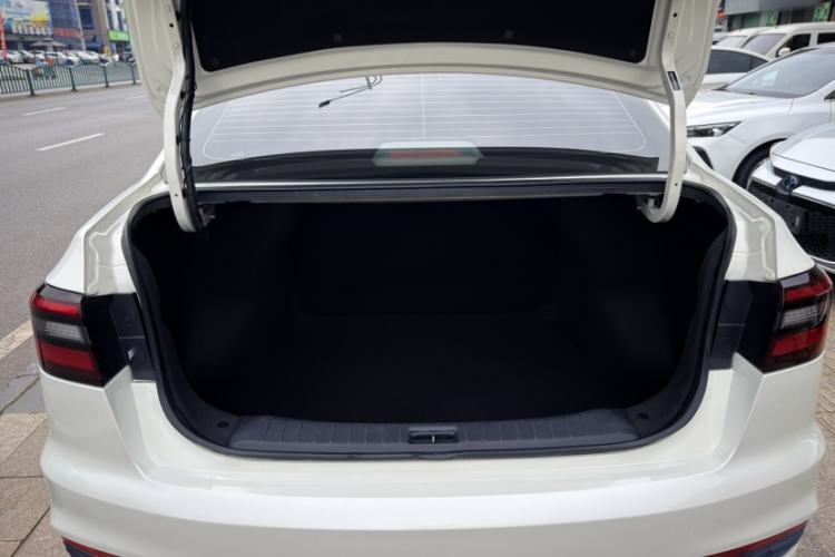 Used Venucia D60EV 2023 PLUS Comfort Edition SI Model+ Interior 7