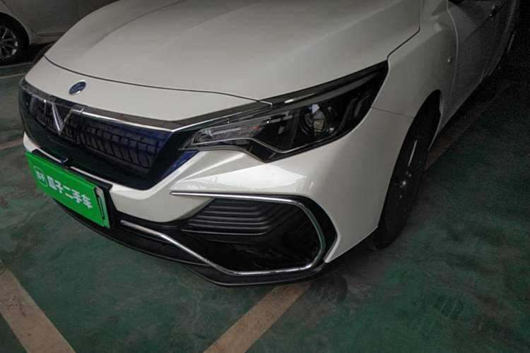 Used Venucia D60EV 2023 PLUS Comfort Edition SI Model Left Front Headlight
