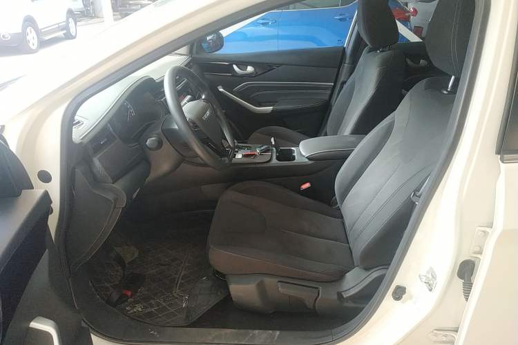 Used Venucia D60EV 2023 PLUS Comfort Edition SI Model Left Front Seat