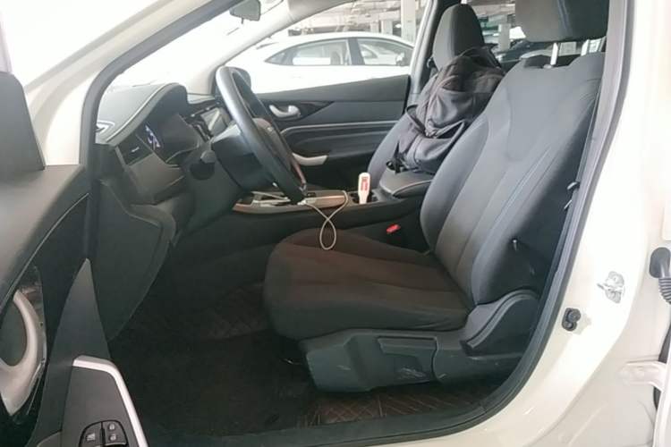 Used Venucia D60EV 2023 PLUS Comfort Edition SI Model Left Front Seat