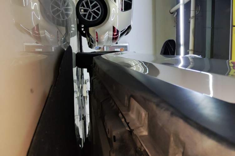 Used Venucia D60EV 2023 PLUS Comfort Edition SI Model Left Side Sill