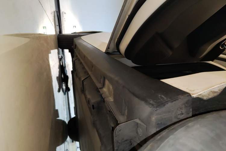Used Venucia D60EV 2023 PLUS Comfort Edition SI Model Left Side Sill