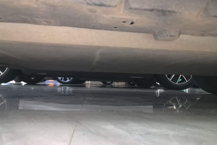 Used Venucia D60EV 2023 PLUS Comfort Edition RJ Model Left Side Sill
