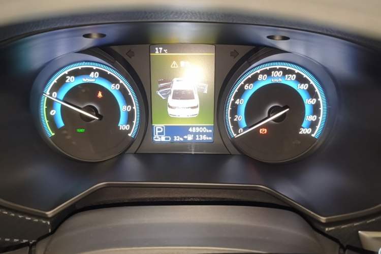 Used Venucia D60EV 2023 PLUS Comfort Edition SI Model Odometer Close Up