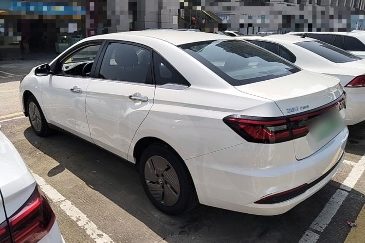 Used Venucia D60EV 2023 PLUS Comfort Edition CI Model Rear Left 45 Deg