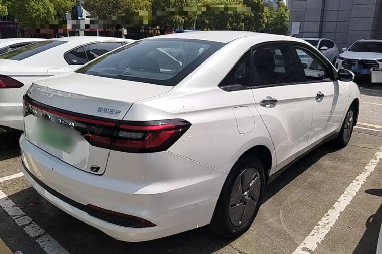 Used Venucia D60EV 2023 PLUS Comfort Edition CI Model Rear Right 45 Deg
