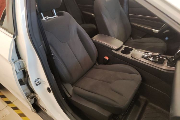 Used Venucia D60EV 2023 PLUS Comfort Edition SI Model Right Front Seat
