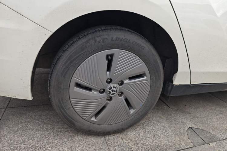 Used Venucia D60EV 2023 PLUS Smart Drive Version CI Model Right Rear Wheel Hub