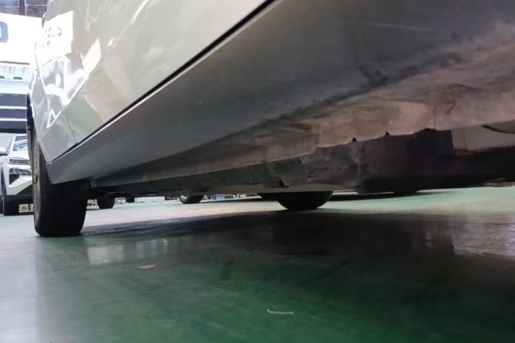 Used Venucia D60EV 2023 PLUS Comfort Edition SI Model Right Side Sill