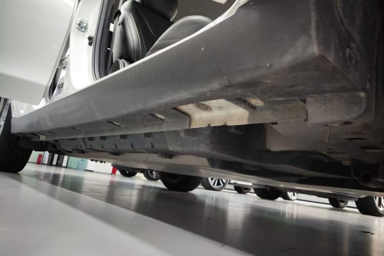 Used Venucia D60EV 2023 PLUS Comfort Edition SI Model Right Side Sill