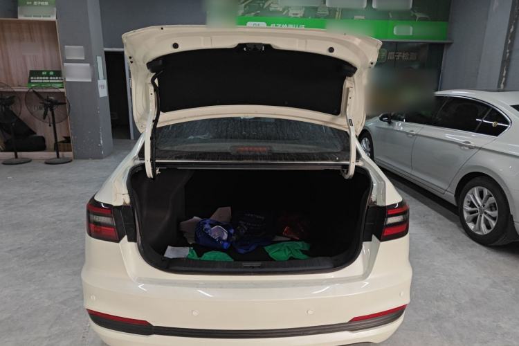 Used Venucia D60EV 2023 PLUS Comfort Edition RJ Model Trunk