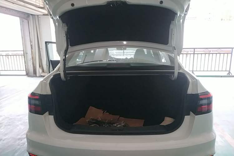 Used Venucia D60EV 2023 PLUS Comfort Edition SI Model Trunk