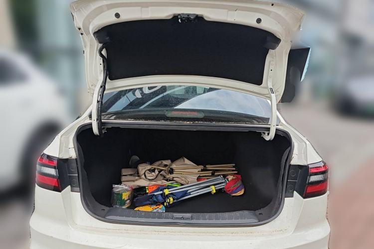 Used Venucia D60EV 2023 PLUS Comfort Edition RJ Model Trunk
