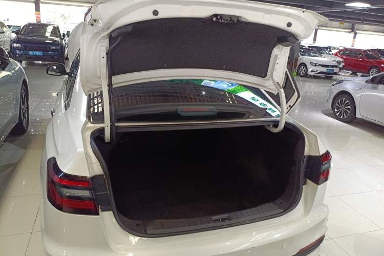 Used Venucia D60EV 2023 PLUS Comfort Edition SI Model Trunk