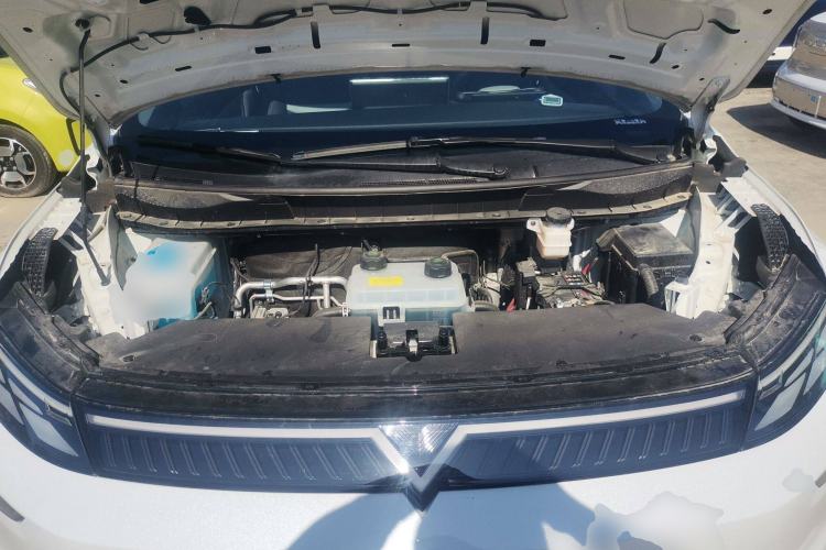 Used Venucia VX6 2025 Large Flat-Layout 520 Pro Engine Bay
