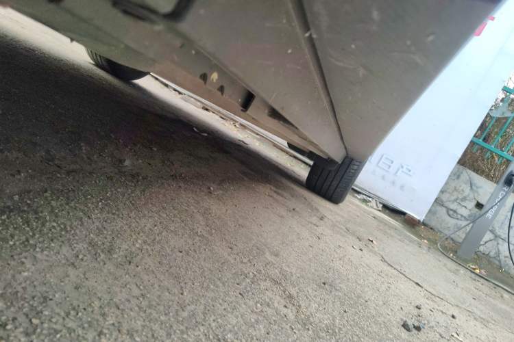 Used Venucia VX6 2023 520 Max Chassis Front Left