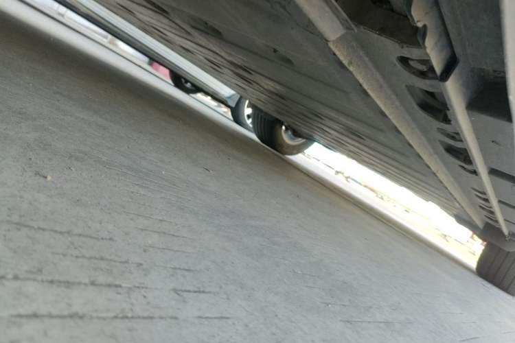 Used Venucia VX6 2023 520 Max Chassis Front Left